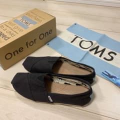 【Akr様専用】TOMS 黒　26.5cmのサムネイル
