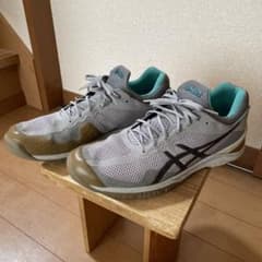 U*U様 アシックスのサムネイル