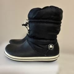 CROCS クロックス スノー ブーツ W 8 お子様にも　黒