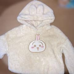 GU ルームウェア パジャマ 上下セット Mサイズ　ちいかわ　うさぎのサムネイル