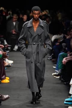 湯jw anderson 24aw グレー ダブルブレスト トレンチコート 湯様専用jw anderson 24aw グレー ダブルブレスト トレンチコート