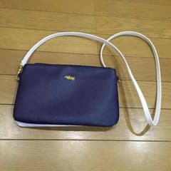 アーカーのポシェットのサムネイル