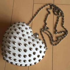 スタッズ付きポシェット☆美品のサムネイル