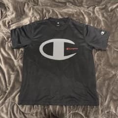 Champion ブラック Tシャツのサムネイル