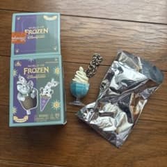 World of Frozen 香港ディズニーランド マスコットのサムネイル