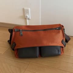 輪怐 LIN-KU オレンジ ナイロン ショルダーバッグ 中型 - メルカリ