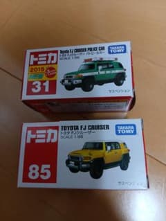 トミカ トヨタ FJクルーザー 2台セットのサムネイル