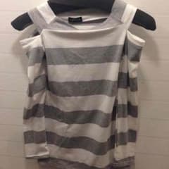 ボーダー肩開きTシャツのサムネイル
