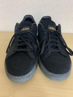 adidas スニーカー 黒のサムネイル