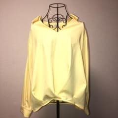 セシルマクビー yellow トップスのサムネイル