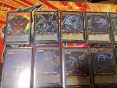 ラッシュデュエル　レジェンドモンスターセットのサムネイル