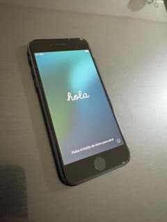 Apple iPhone SE 128GB ブラック　SIMフリー　画面割れのサムネイル