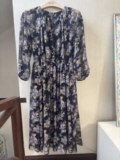 anatelier 花柄シフォン ロングワンピース ネイビーのサムネイル