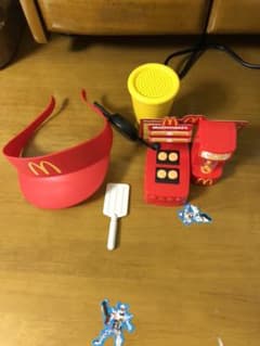ハッピーセットマクドナルドなりきりセットのサムネイル