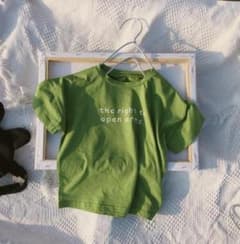 新品！キッズ☆Tシャツ・グリーン　１２０cmのサムネイル