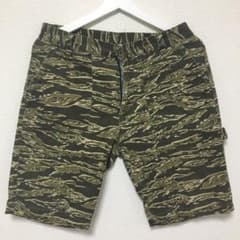 supreme 迷彩ショートパンツのサムネイル