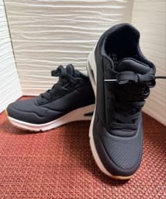 【美品】SKECHERS ブラック スニーカーのサムネイル