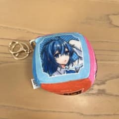 カラフルピーチ　ぬいぐるみキーホルダー　女子組のサムネイル