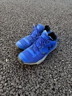 アンダーアーマー トレランシューズ GORE-TEX 27.5cmのサムネイル