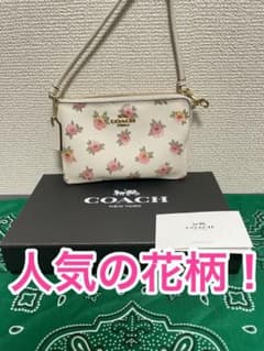 【サナ様専用】コーチ 12050 レザー ポーチ 花柄フラワーパッチのサムネイル