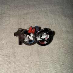 ミッキーマウス・ミニーマウス 100周年ピンバッジ