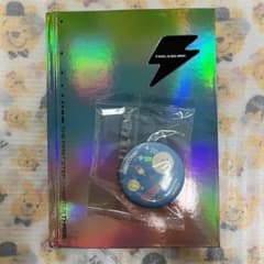 treasure アルバム　缶バッジ　セットのサムネイル