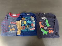 80-90センチ　アンパンマンTシャツ２枚と恐竜Tシャツ１枚の3点セットのサムネイル