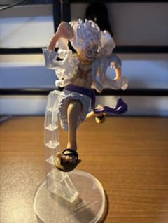 ワンピース ルフィ フィギュア　　箱無しのサムネイル