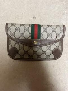 GUCCI グッチのサムネイル