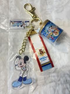 [Brand New] DisneySea Capsule Toy Keychain 5th Anniversary