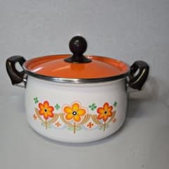 マルビシ　ホーロー　両手鍋　昭和　レトロ 昭和レトロ マルビシ ベジタブルシリーズ ホーロー両手鍋 ビンテージ