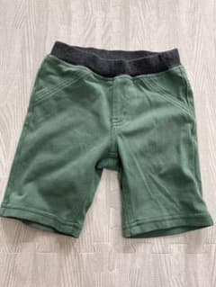 緑のハーフパンツ グレーウエストバンド　95cmのサムネイル