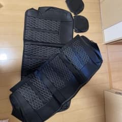 ハイエース200リヤシートカバー新品のサムネイル