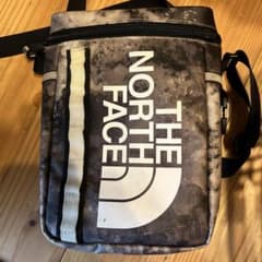 THE NORTH FACE ショルダーバッグ 迷彩柄のサムネイル