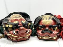 宇津 権九郎 獅子頭 獅子舞 漆塗 木彫り 覆 鈴 拍子木付き - メルカリ