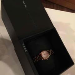 marc by marc jacobs ピンクゴールド 時計のサムネイル