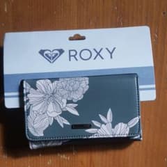 ROXYの財布のサムネイル