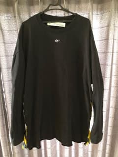 【10月最終値下げ】 Off-White トレーナーのサムネイル