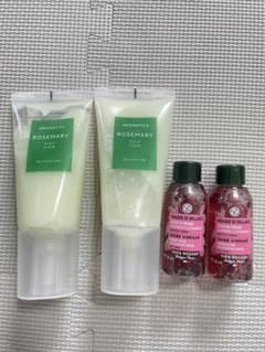 AROMATICA スカルプスクラブ &YVES ROCHERのサムネイル