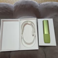 IQOS ILUM i ONE 本体 セブンイレブン限定カラーのサムネイル