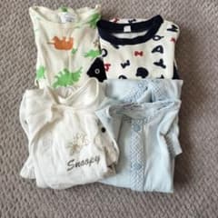 ベビー服4点セットのサムネイル