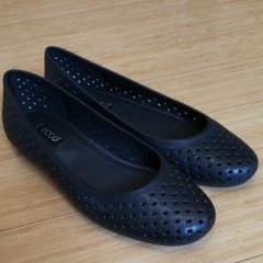 【空様専用】ecco 38 エコー 24.0 パンプス　ローヒール 黒のサムネイル
