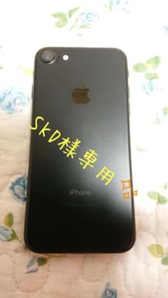 iPhone 7 Black 32 GB SIMフリーのサムネイル