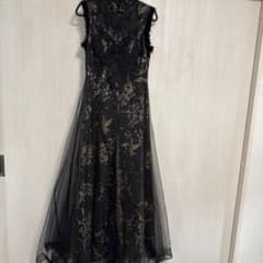 ロングドレス刺繍入り黒と金の花柄ロングドレスXL - メルカリ