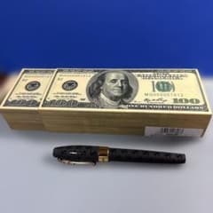 大珍品新品未使用 モンテグラッパ ドル紙幣デザイン万年筆 純正箱・コンバーター付 大珍品新品未使用 モンテグラッパ ドル紙幣デザイン万年筆 純正箱