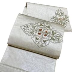 A 186袋帯 大太鼓 箔 相良綉 花柄 三越製 正絹 着物 - メルカリ