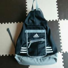 店内見てね♪さま専用♡ アディダス 斜めかけリュックのサムネイル