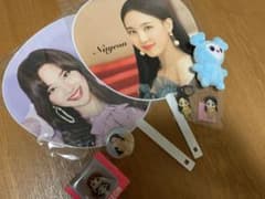 TWICE ナヨン 公式グッズ まとめ売り - メルカリ