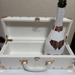 シャンパン エンジェル 空箱と空き瓶セット - メルカリ