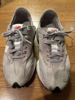 New Balance スニーカー グレーのサムネイル
